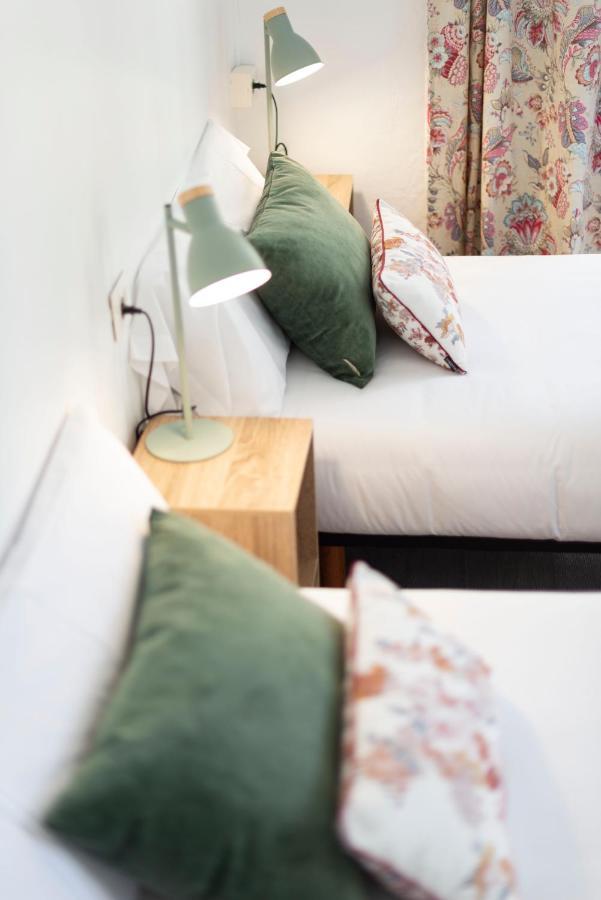 Hostal Santa Cruz サンティアゴ・デ・コンポステーラ エクステリア 写真