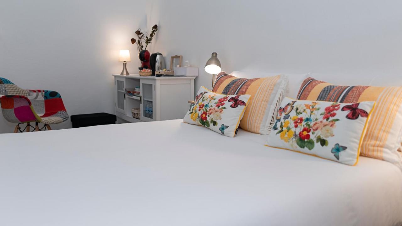 Hostal Santa Cruz サンティアゴ・デ・コンポステーラ エクステリア 写真