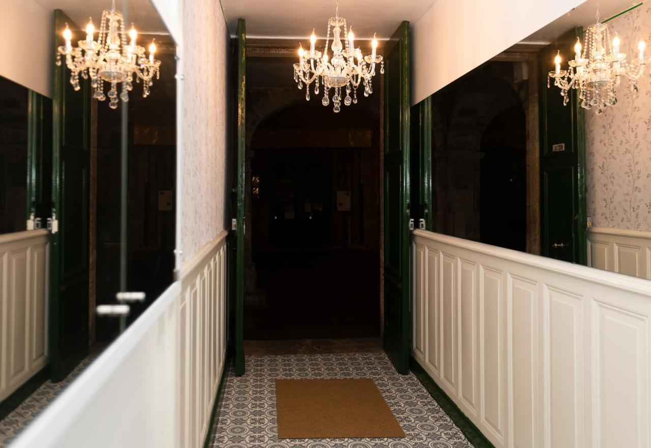 Hostal Santa Cruz サンティアゴ・デ・コンポステーラ エクステリア 写真