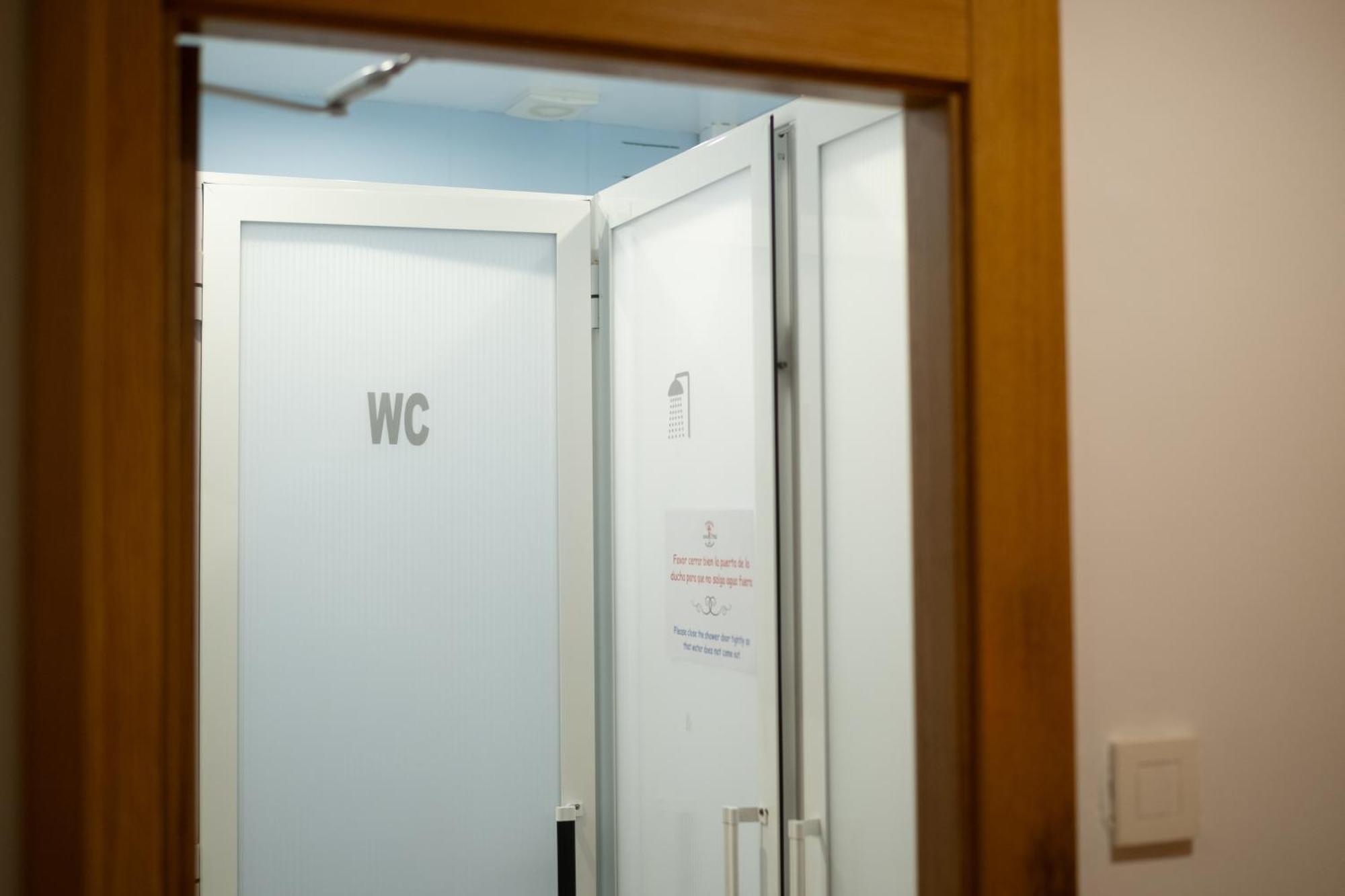 Hostal Santa Cruz サンティアゴ・デ・コンポステーラ エクステリア 写真