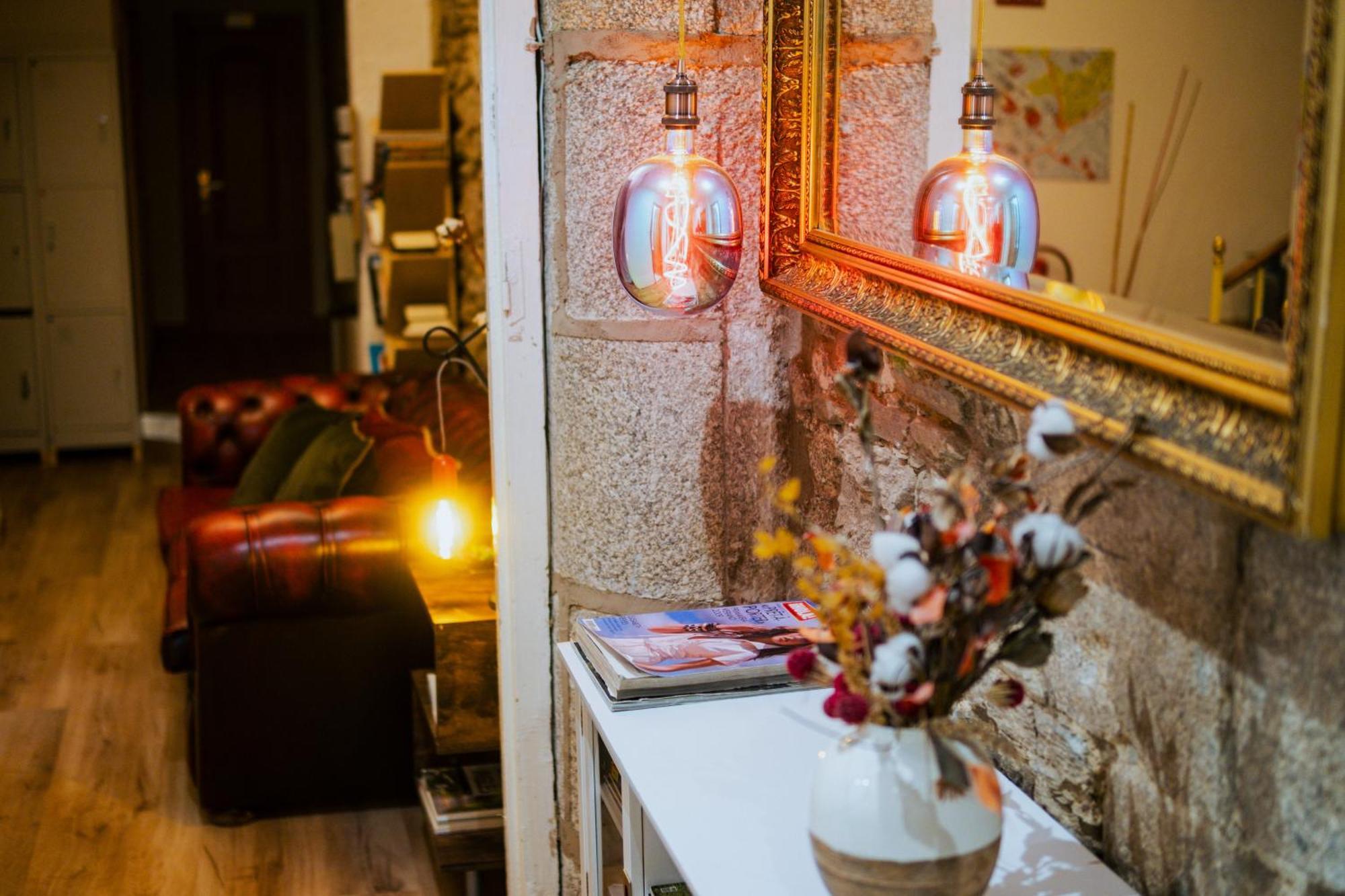 Hostal Santa Cruz サンティアゴ・デ・コンポステーラ エクステリア 写真